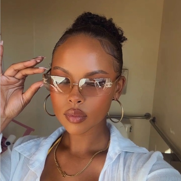 CHANEL 4104-B Gold Sunglasses - Picture 10 of 10